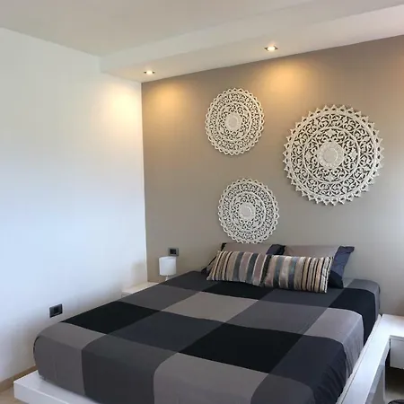 Beautiful Ocean-view Town House Vakantiehuis