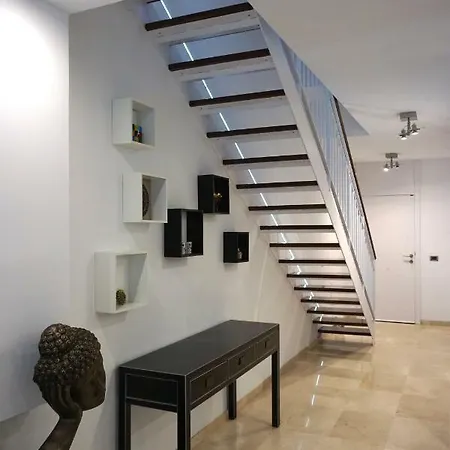 Dom wakacyjny Beautiful Ocean-view Town House *